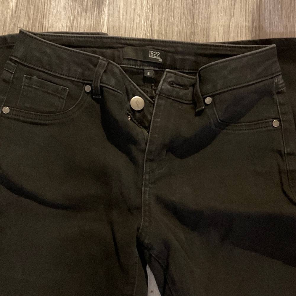 1822 Denim Women’s High Rise Black Jeans